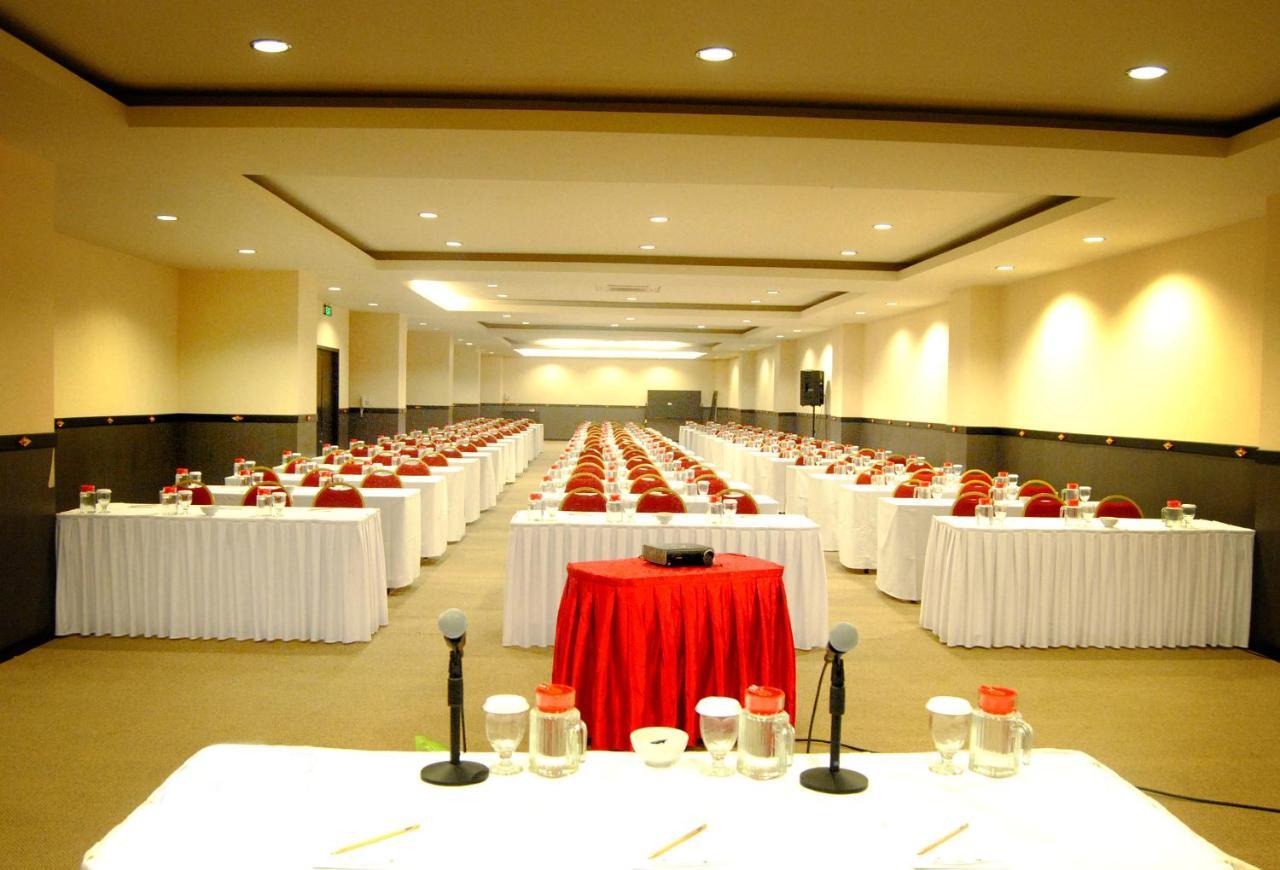 Aston Denpasar Hotel & Convention Eksteriør billede
